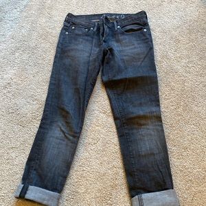 Chip and pepper Women's faded black jeans . Low rise size 26